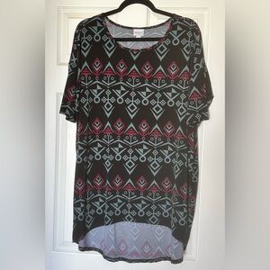 LuLaRoe Gray and Black Geometric Top